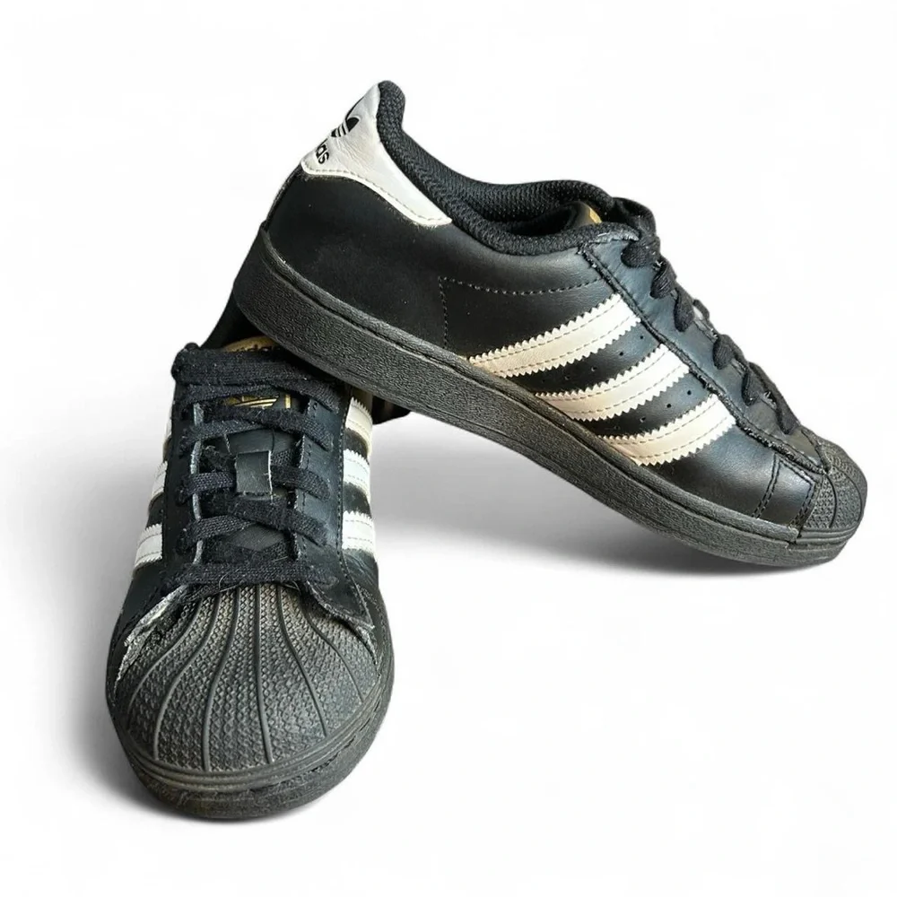 Adidas Originals Superstar Boys Sneakers – Size 2